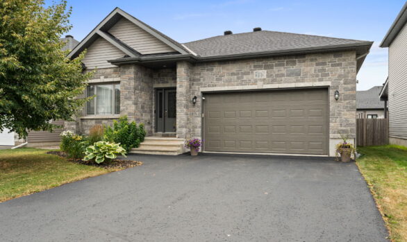 313 Colmar - $719,000