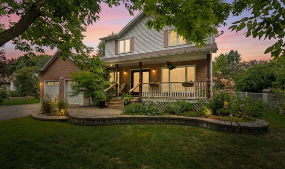 129 Corvinelli Crescent - $769,000